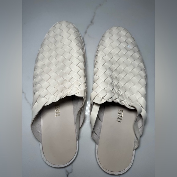 Tkees White Woven Slip-On Shoes Sz 9 - Picture 3 of 5